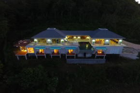 Luxury 4 Br Villa Nestled in Cap Estate